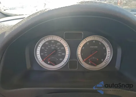 2011 Volvo C70 T5 from USA, damaged, VIN YV1672MC3BJ117486